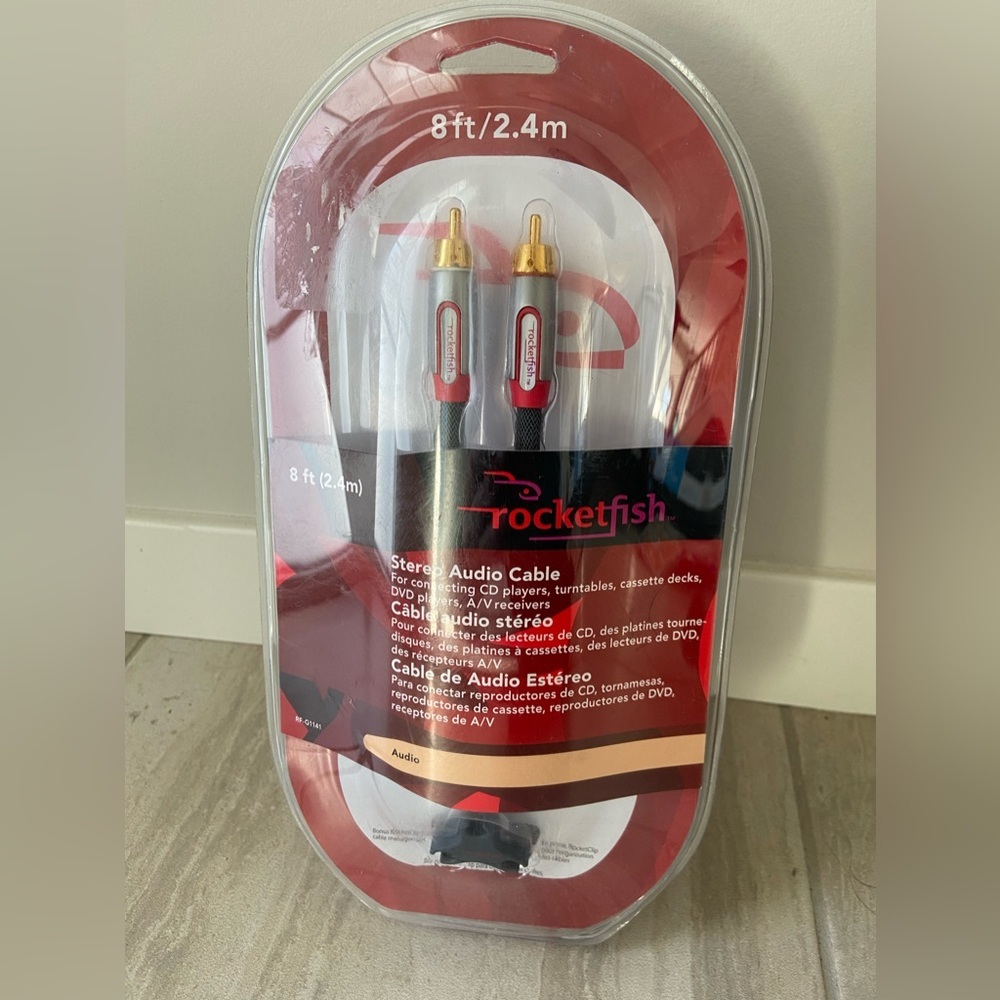 💕free with purchase 💕Rocketfish stereo and audio‎ cable 8ft - new